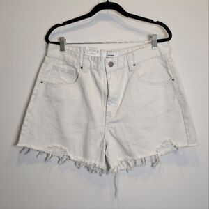 Cotton On Whitehaven Rip Raw Hem Distressed High Rise Mom Denim Shorts Size 12